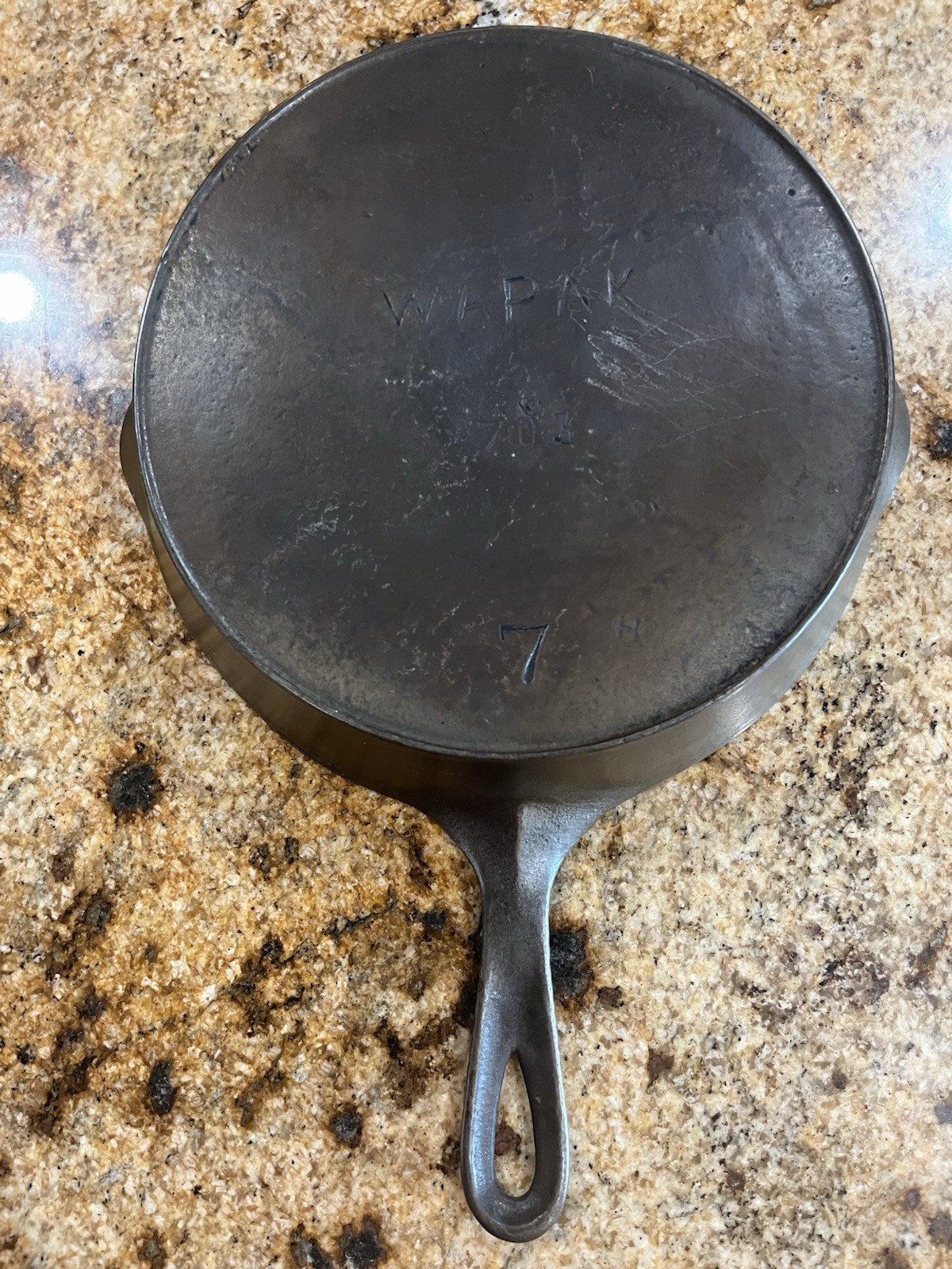 VTG Wapak 7 H Block Logo Cast Iron Skillet Heat Ring 703 No Wobble VTG Wapak 7 H Block Logo Cast Iron Skillet Heat Ring 703 No Wobble