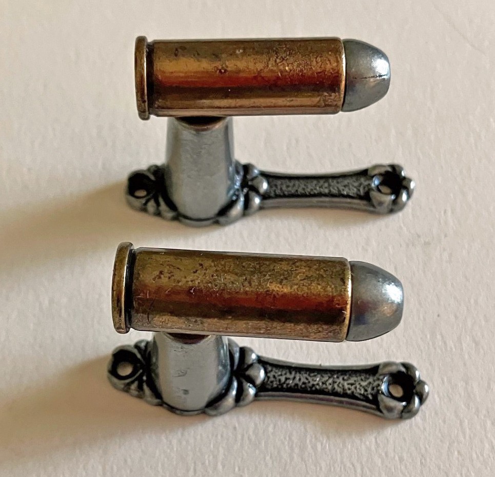 Denix .45 Colt Replica Bullet Hanger Set 2 Spring Loaded Great for Displays NEW Denix .45 Colt Replica Bullet Hanger Set 2 Spring Loaded Great for Displays NEW