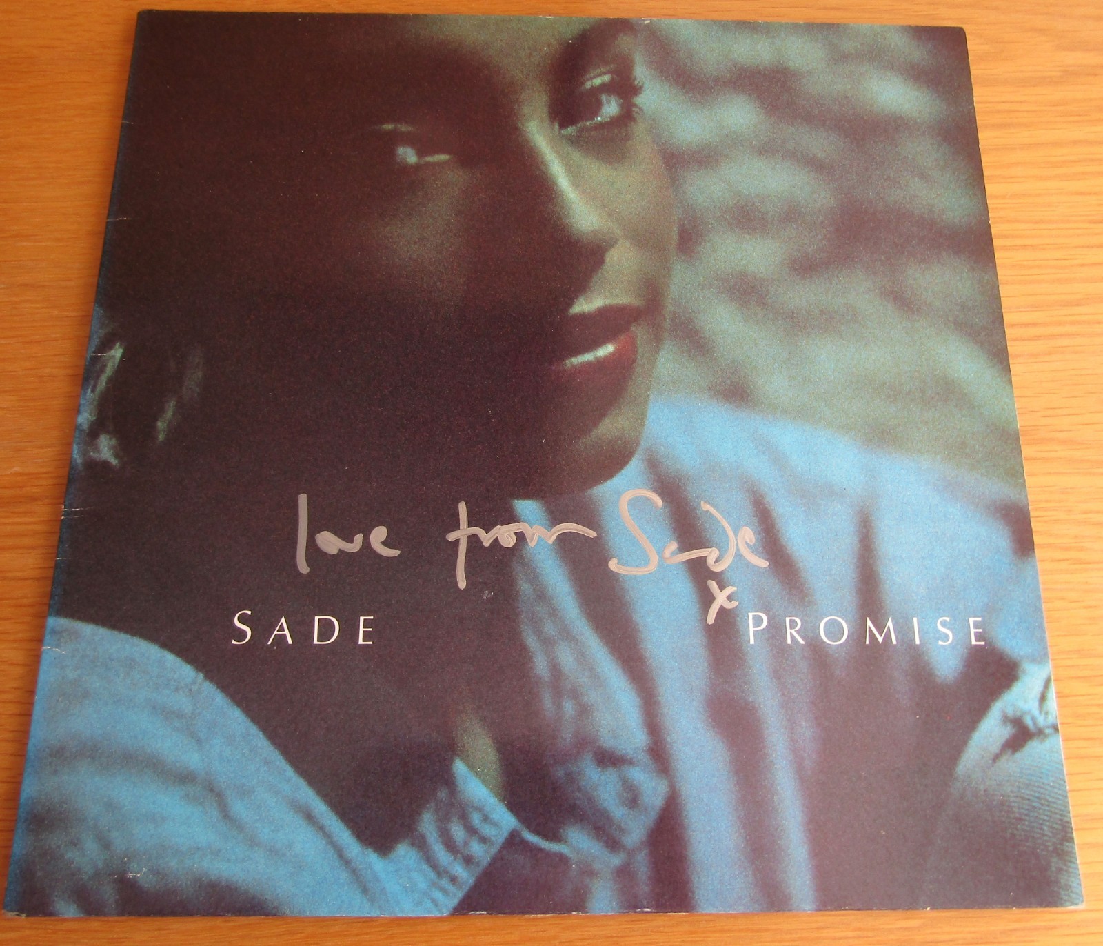 Sade Adu British Female Singer Hand Signed Vinyl LP Album in 2011 + COA Gte Sade Adu British Female Singer Hand Signed Vinyl LP Album in 2011 + COA Gte