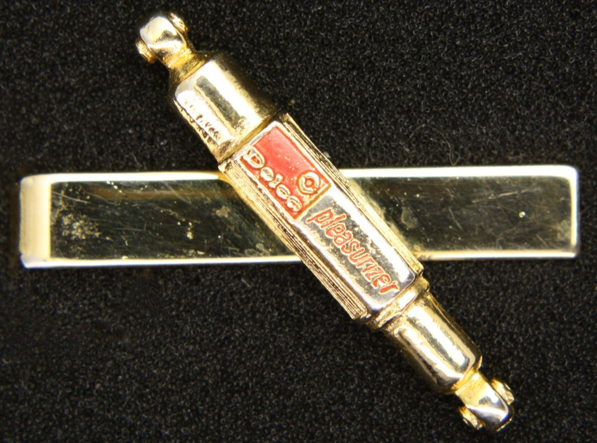 1960-70s Vintage AC Delco Pleasurizer Shock Absorber Advertising Tie Clip Bar