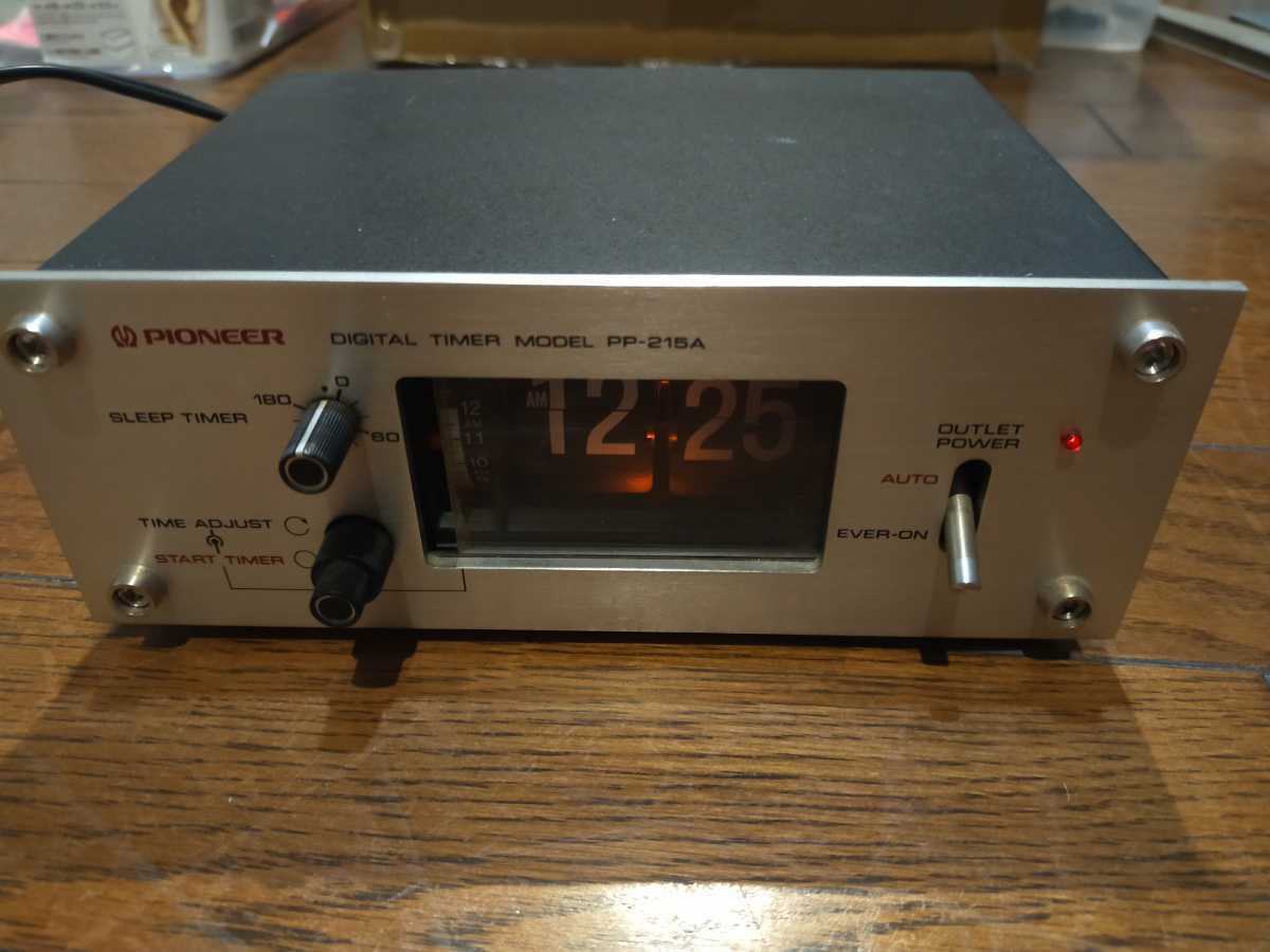 Pioneer PP-215A Digital timer model Alarm Flip Clock Vintage Audio Equipment