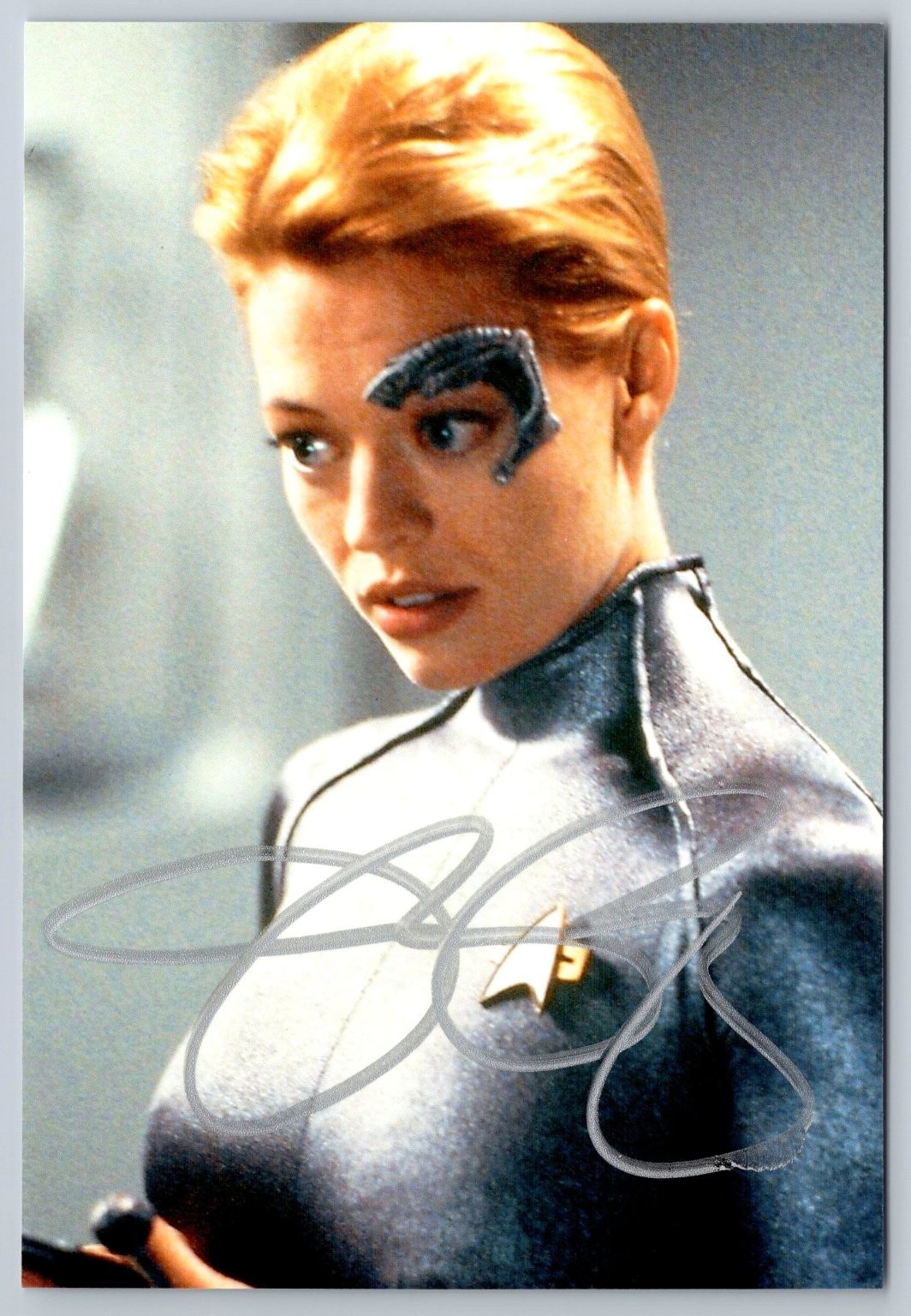 Jeri Ryan Autographed Photo Star Trek Voyager Seven of Nine Actress