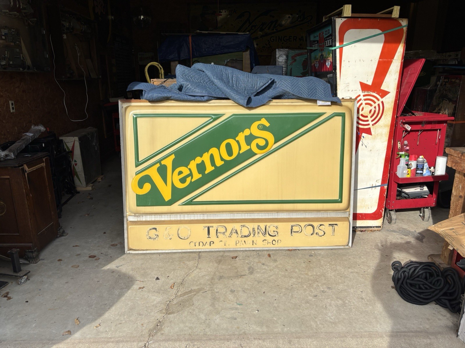 Vintage Vernors Ginger Ale Double Sided sign lighted store display 4\'x6\' (RARE) Vintage Vernors Ginger Ale Double Sided sign lighted store display 4\'x6\' (RARE)