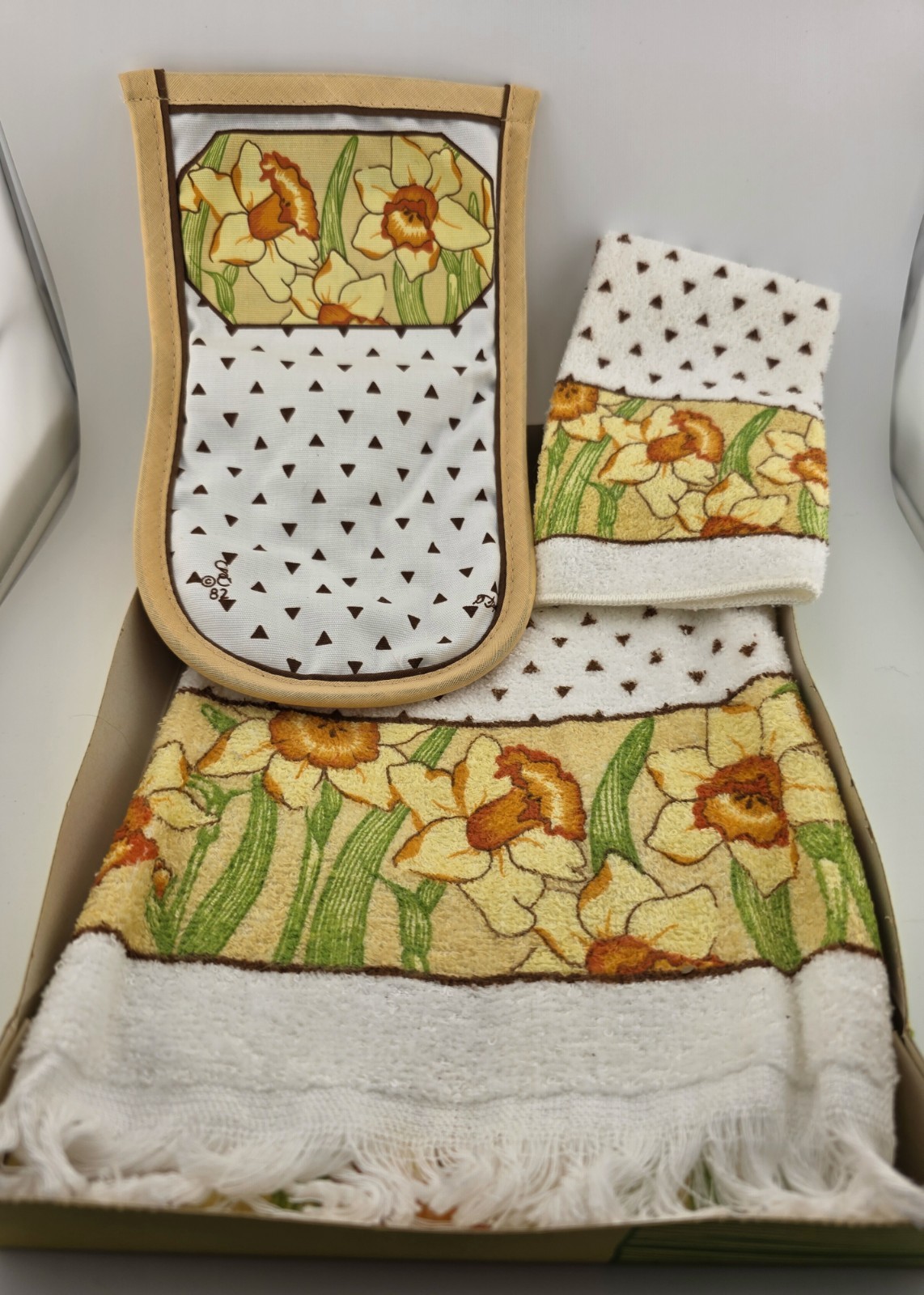 Vintage Kitschy 1980s Yellow Daffodil Kitchen Set