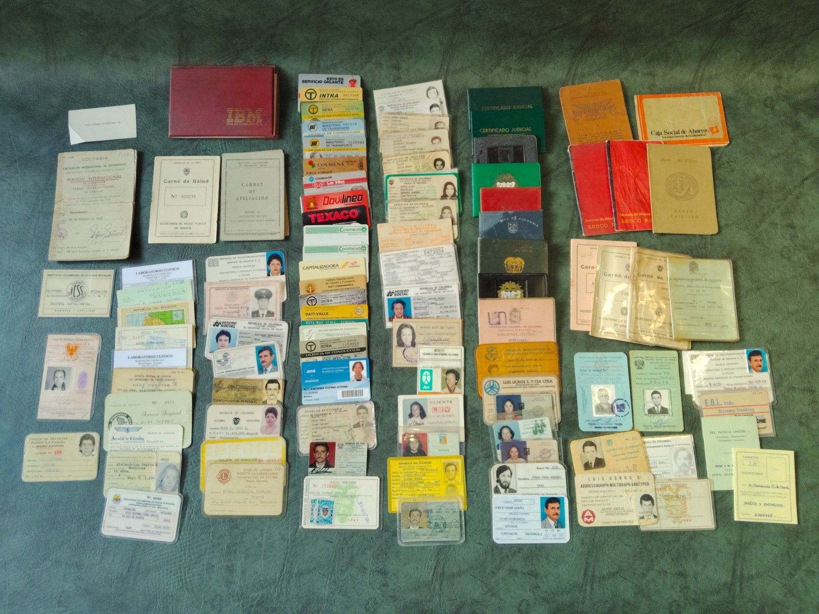 RARE VINTAGE COLOMBIAN DOCUMENT IDS CARDS LICENSES EPHEMERA 50'S TO 90'S LOT