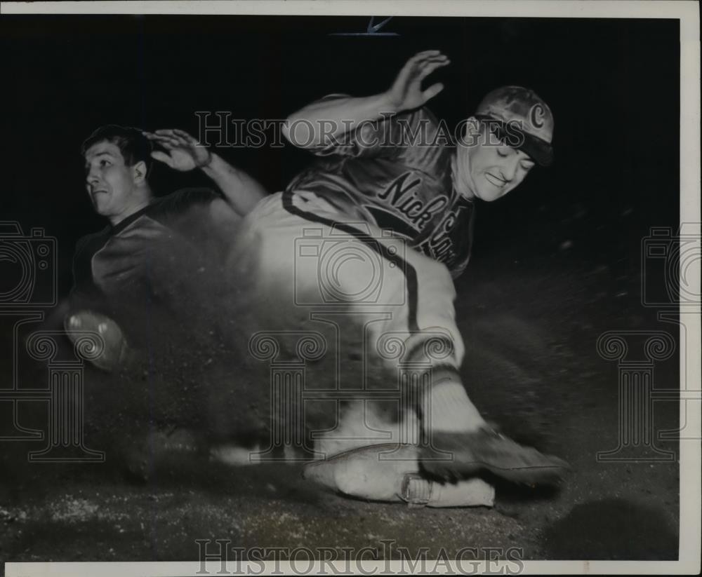 1939 Press Photo NAtional Softball tourny in Chicago Straushough of Columbus 1939 Press Photo NAtional Softball tourny in Chicago Straushough of Columbus
