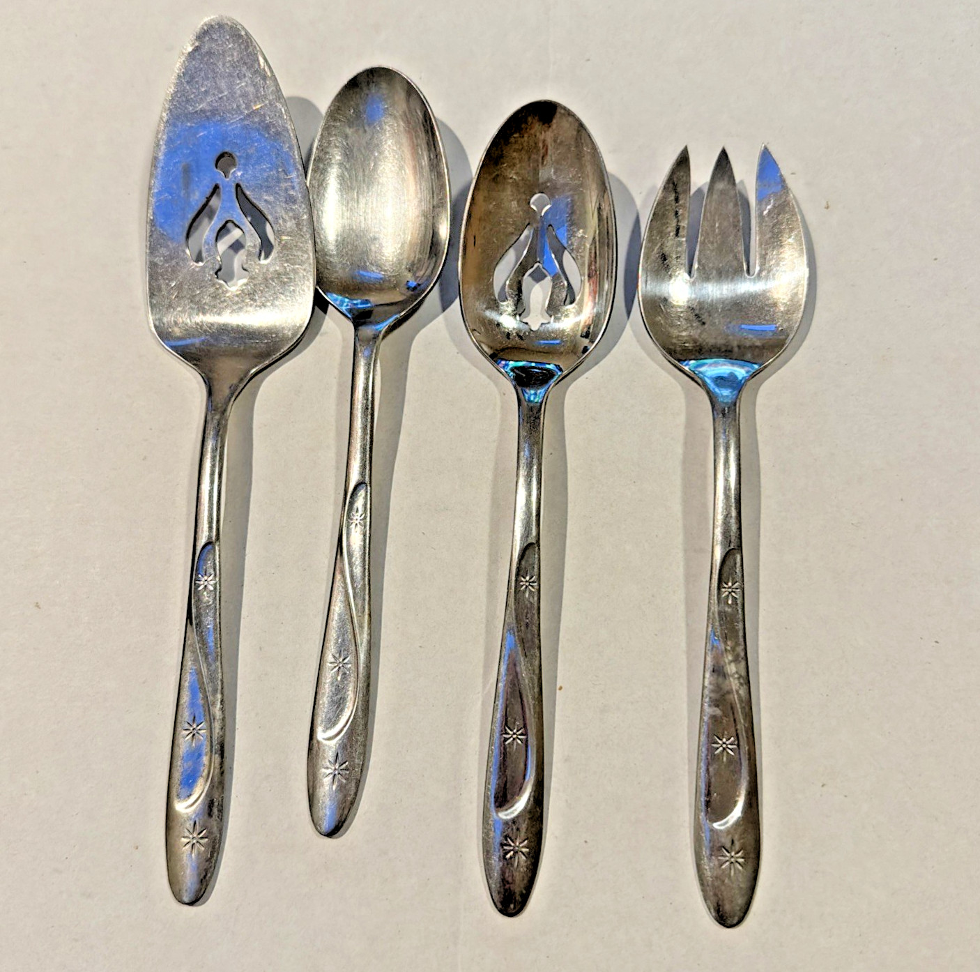 VTG 1950s Lot 4 Serving Utensils Americana 3 Star Atomic Starburst Int Silver Co VTG 1950s Lot 4 Serving Utensils Americana 3 Star Atomic Starburst Int Silver Co