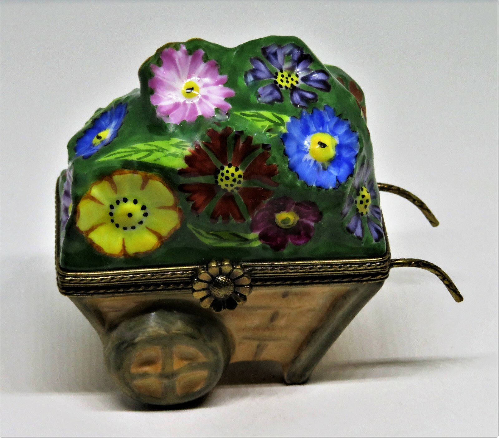 LIMOGES FRANCE BOX - CHAMART EXCLUSIF - FLOWER CART & METAL HANDLES - BIRTHDAY LIMOGES FRANCE BOX - CHAMART EXCLUSIF - FLOWER CART & METAL HANDLES - BIRTHDAY