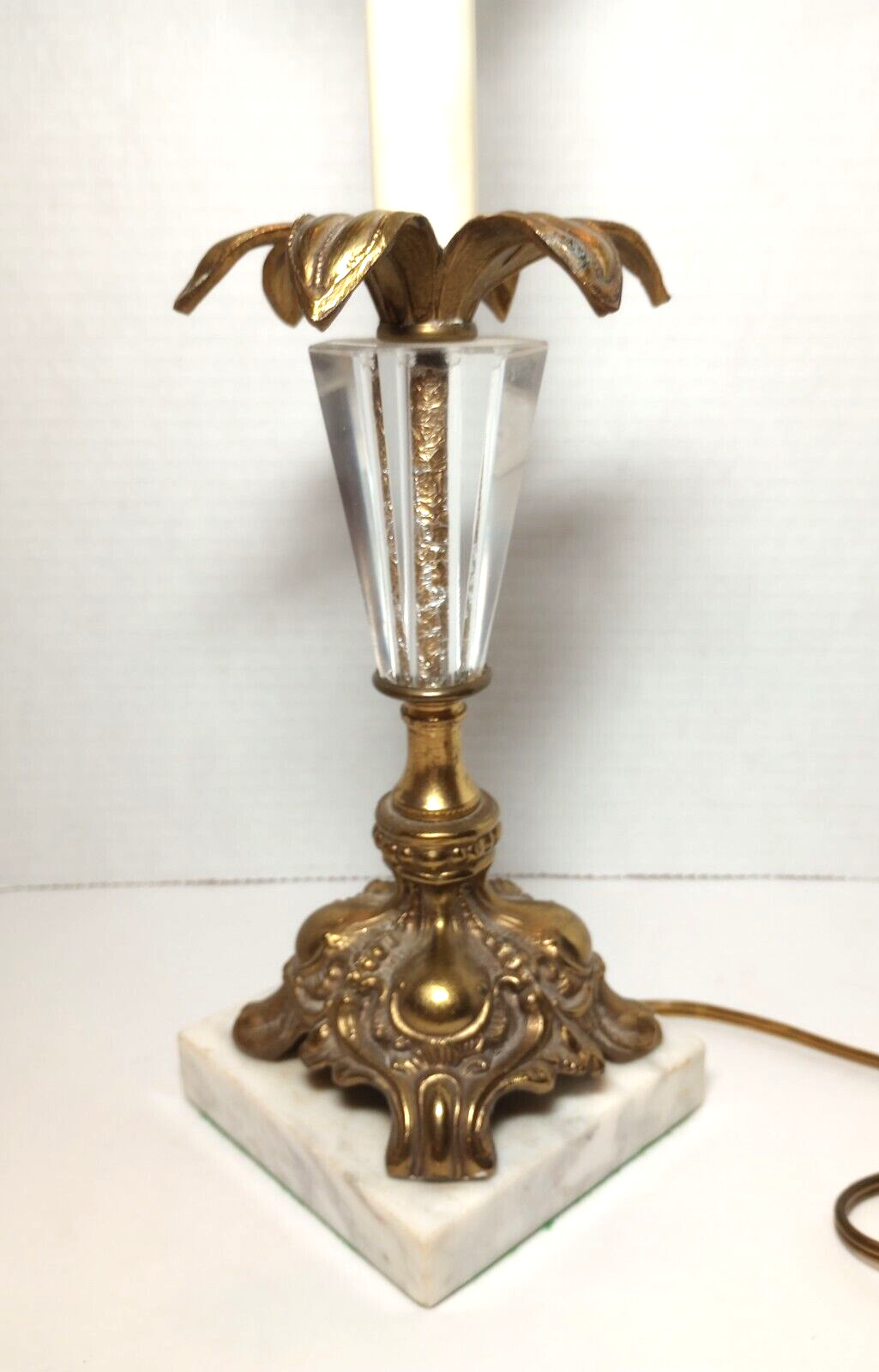 Vintage Mid Century Hollywood Regency Lucite & Brass Tone Marble Base Table Lamp
