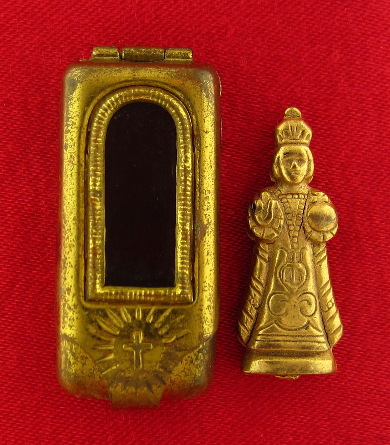 Vintage INFANT OF PRAGUE Pocket Shrine MINI STATUE & HOLDER Catholic Travel
