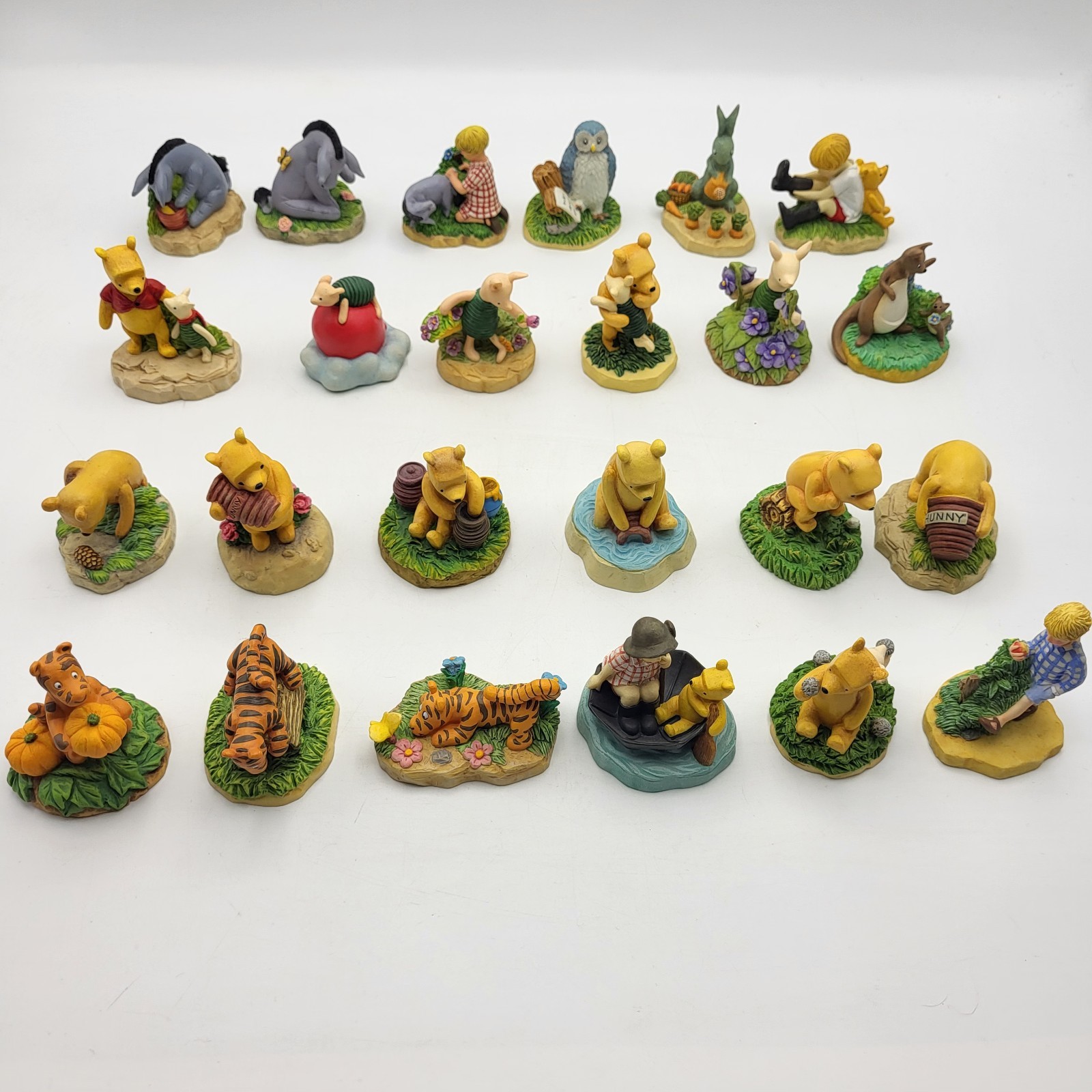 Lot Of 24 Vintage Lenox Disney Winnie The Pooh Thimble Figurine Collection Tiger