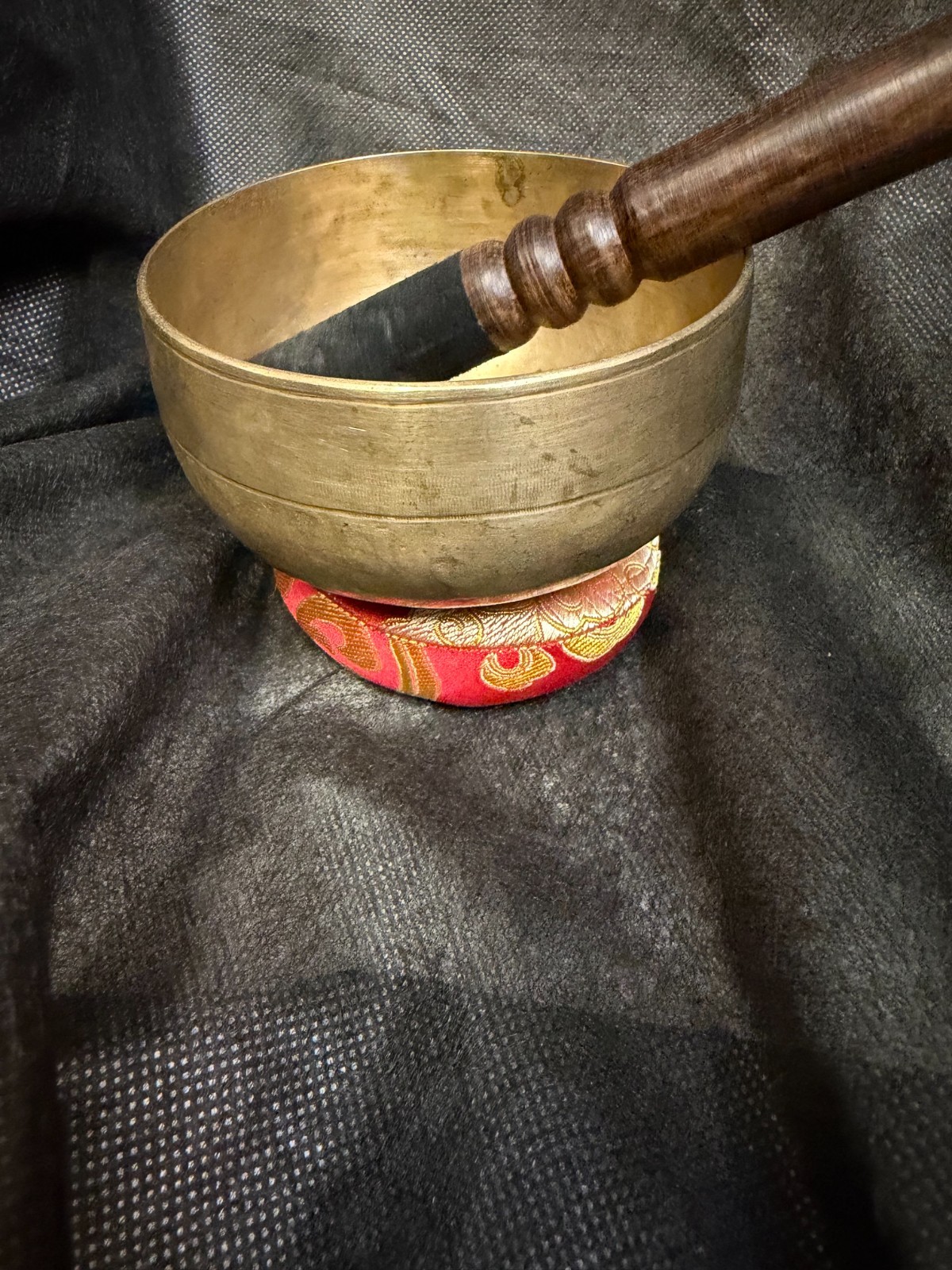 Antique Singing Bowl, Tibetan Meditation Bowl, Vintage Buddhist bowl 4.2\