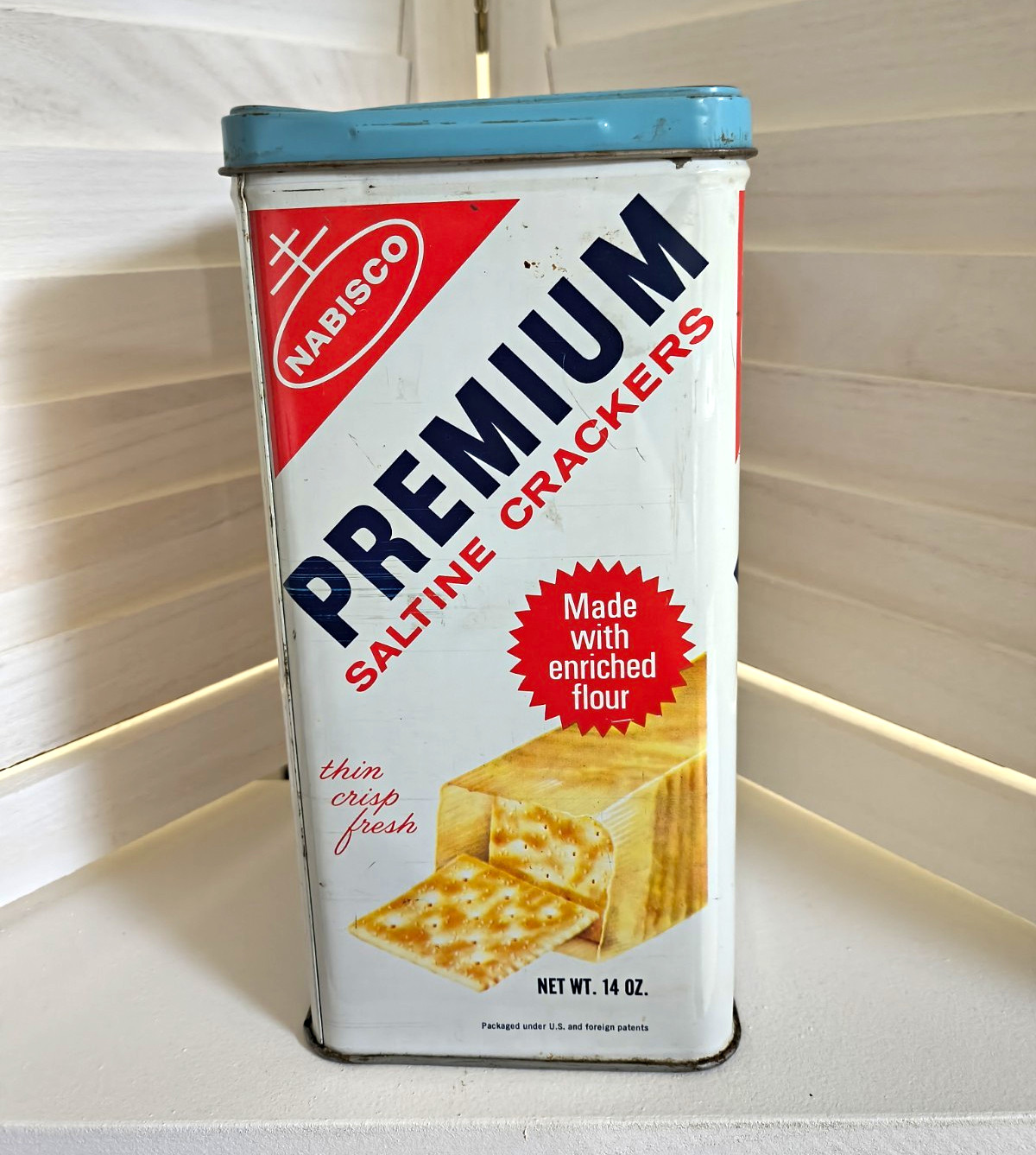 **Vintage Nabisco Premium Saltine Crackers Tin 14 oz – Retro Advertising