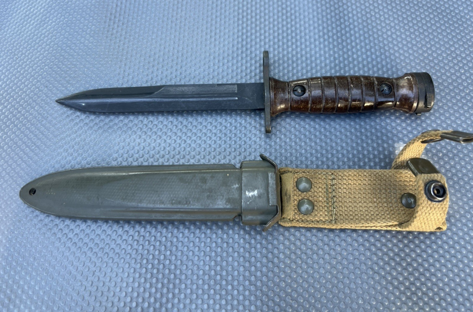 Vintage M1 Carbine 1955 A.E.T. Italian Dagger Knife Arsenale Esercito Torino Vintage M1 Carbine 1955 A.E.T. Italian Dagger Knife Arsenale Esercito Torino