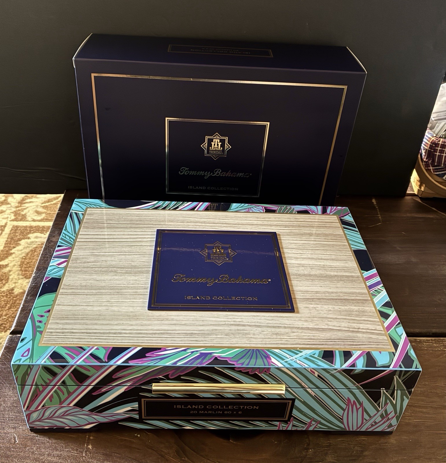 Trinidad x Tommy Bahama Island Collection Marlin Empty Cigar Humidor Box/sleeve Trinidad x Tommy Bahama Island Collection Marlin Empty Cigar Humidor Box/sleeve