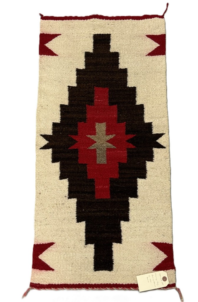 Navajo Gallup Throw Rug ca. 1920 - 1930  36\