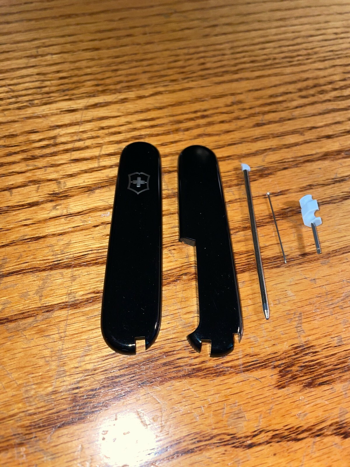 New Victorinox 91mm PLUS HANDLE / SCALE 5 Piece KIT in BLACK #22 New Victorinox 91mm PLUS HANDLE / SCALE 5 Piece KIT in BLACK #22