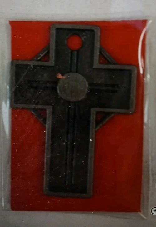 Metal Cross. . Vintage European