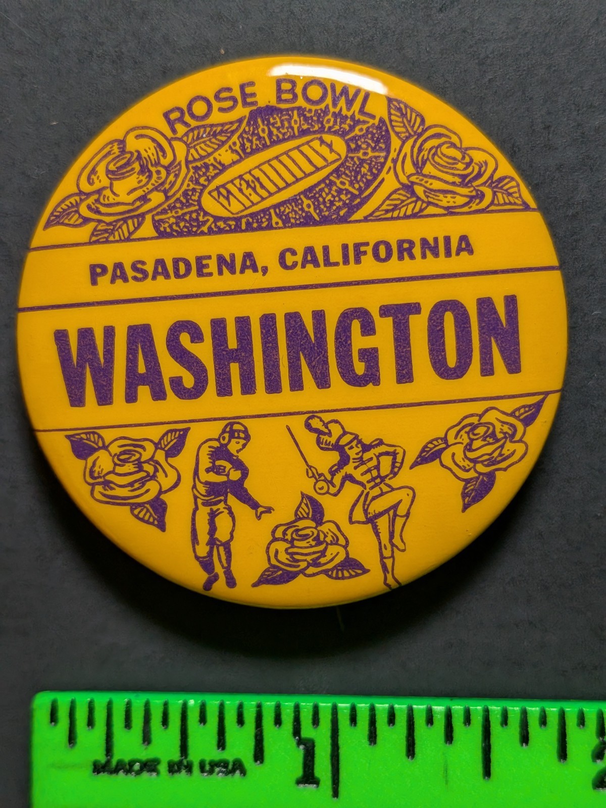 Vintage Washington Rose Bowl College Football Pinback Pin