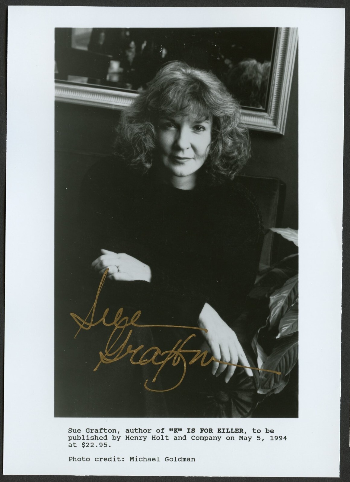 Sue Grafton d2017 signed autograph 5x7 Photo Author Detective Novels NYB Sue Grafton d2017 signed autograph 5x7 Photo Author Detective Novels NYB
