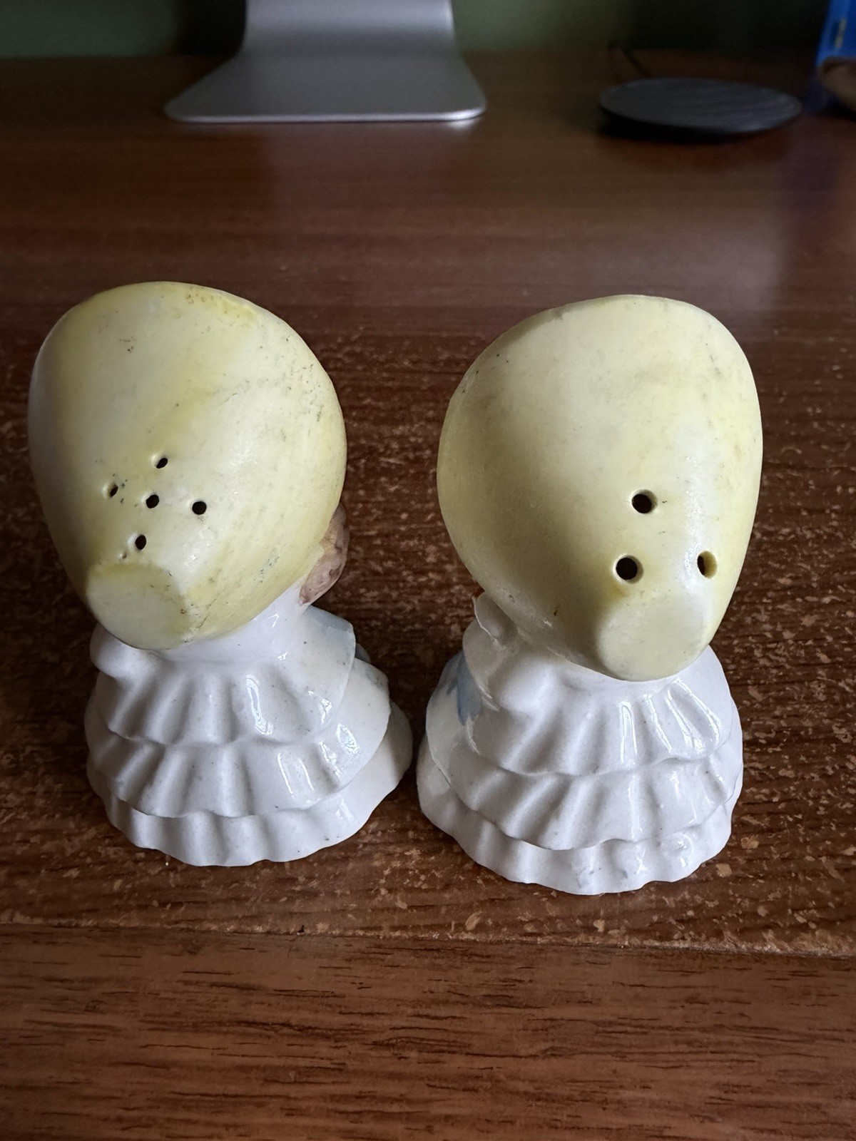 salt and pepper shakers vintage glass
