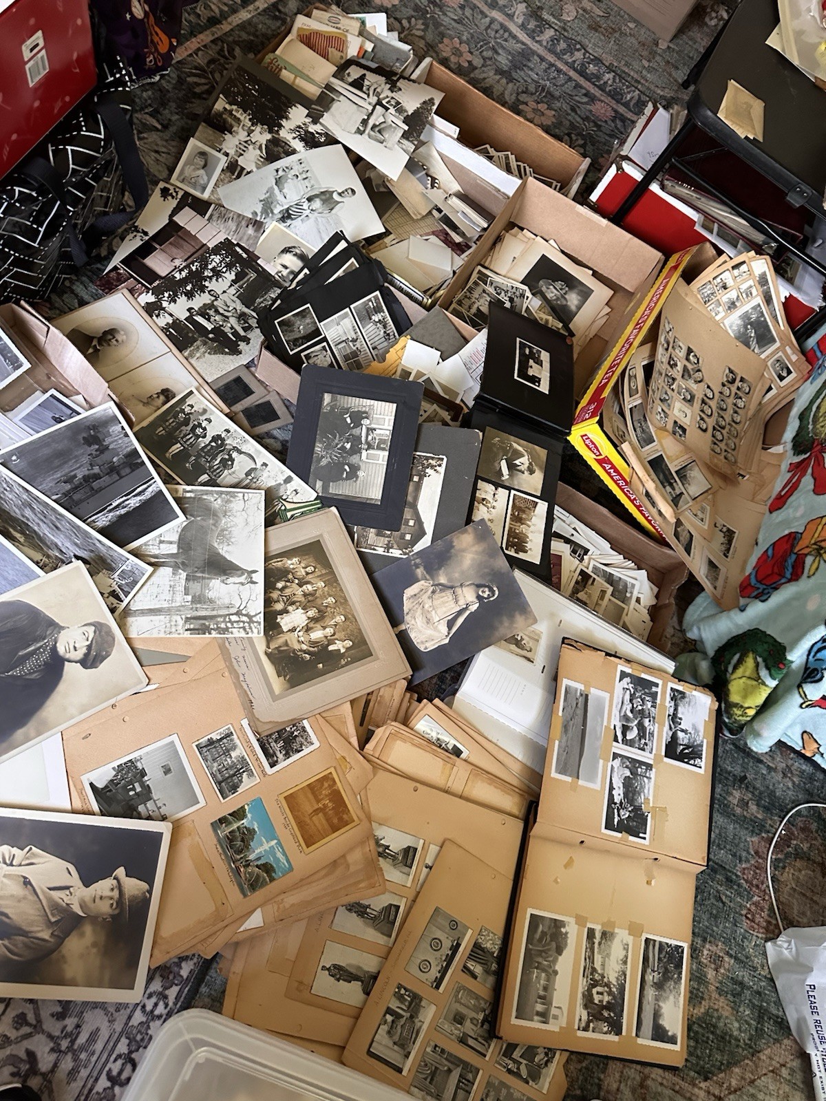 Photo Lot Mixed Huge Massive Estate Sep 16th, Two Empty New Albums So Much Stuf Photo Lot Mixed Huge Massive Estate Sep 16th, Two Empty New Albums So Much Stuf