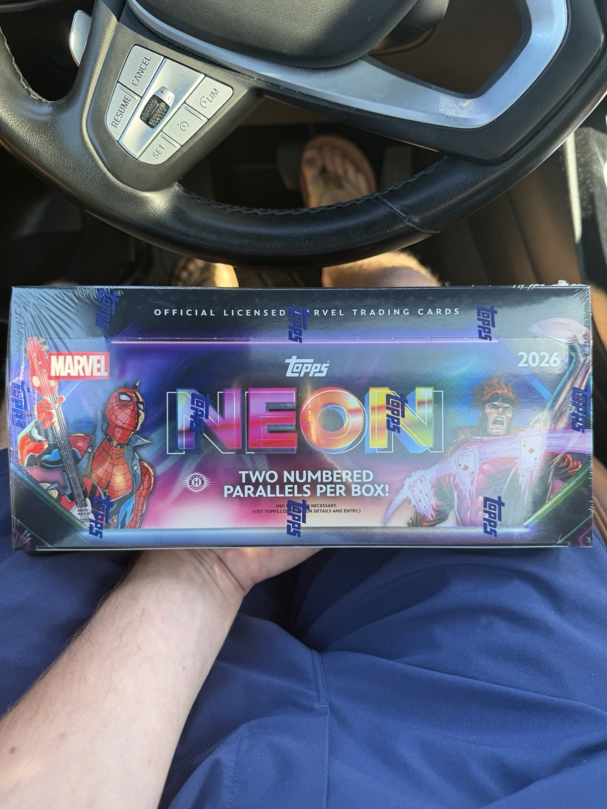 2026 Topps Marvel Neon - Hobby Box - SEALED READY TO SHIP TODAY 2026 Topps Marvel Neon - Hobby Box - SEALED READY TO SHIP TODAY