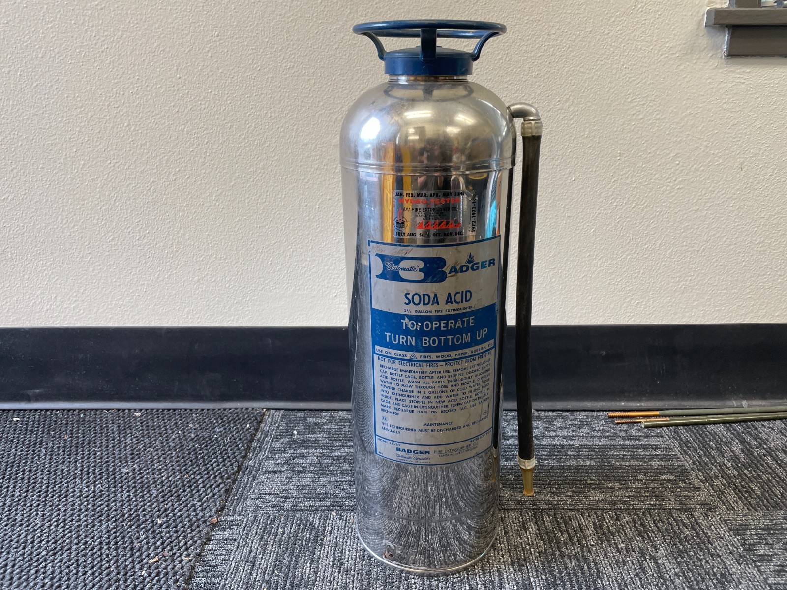 Vintage 1969 Badger SA-10 Soda Acid Fire Extinguisher 2.5 Gal Stainless Steel Vintage 1969 Badger SA-10 Soda Acid Fire Extinguisher 2.5 Gal Stainless Steel