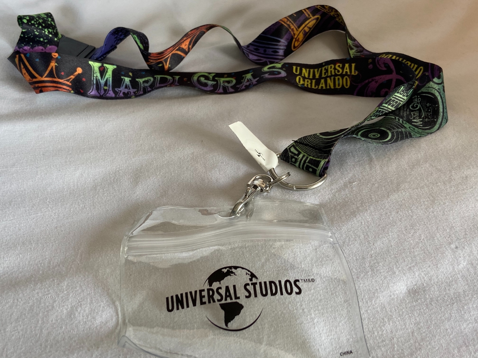 NEW Universal Studios Mardi Gras Lanyard 2020 W/ ID Holder Purple Green Trumpet NEW Universal Studios Mardi Gras Lanyard 2020 W/ ID Holder Purple Green Trumpet