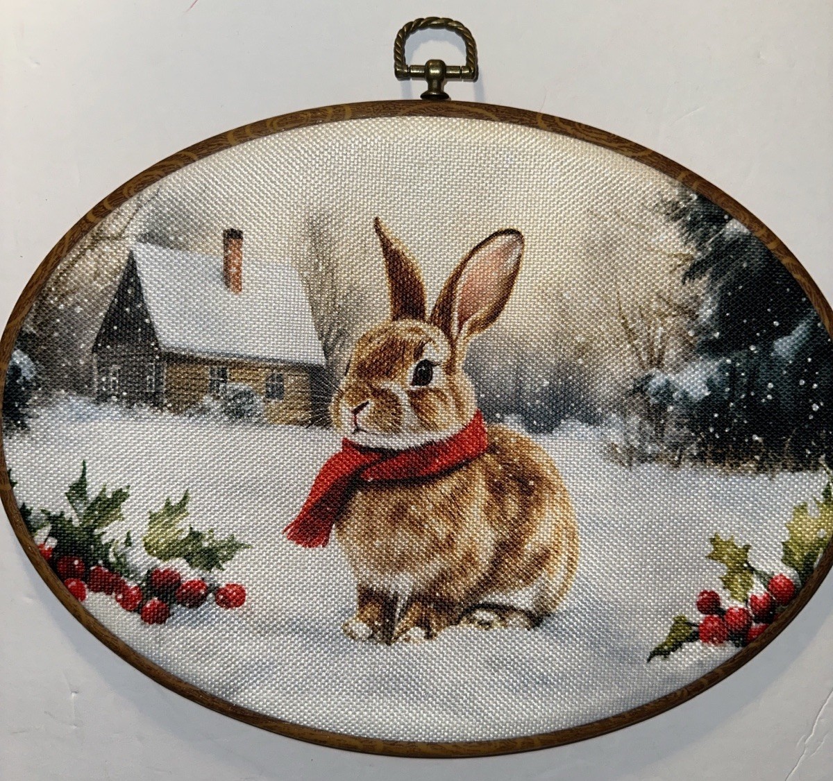 Decorative Vintage Style Oval Holiday Bunny Hanging Frame 