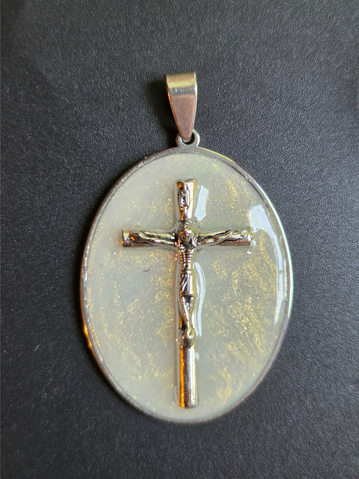 Handmade Resin Crucifix Necklace – Oval Religious Pendant with Pearlescent Glow