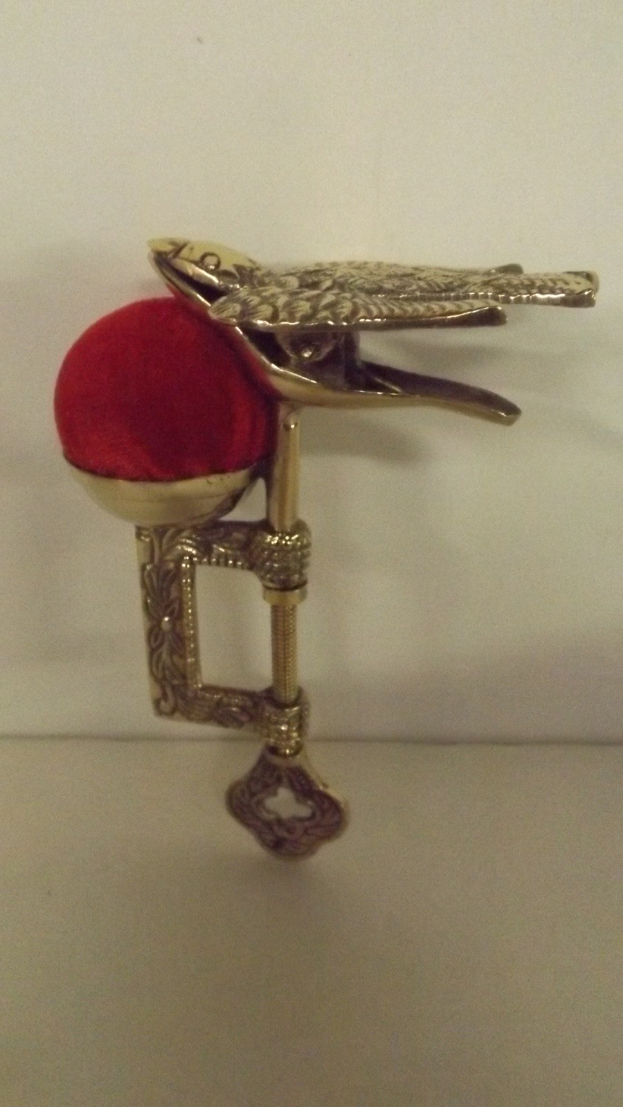 New Antique Reproduction Brass Sewing Bird Clamp With Pincushion A1115