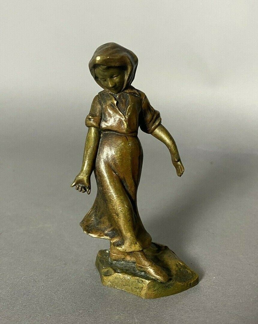 Antique Victorian Figural Bronze 4\