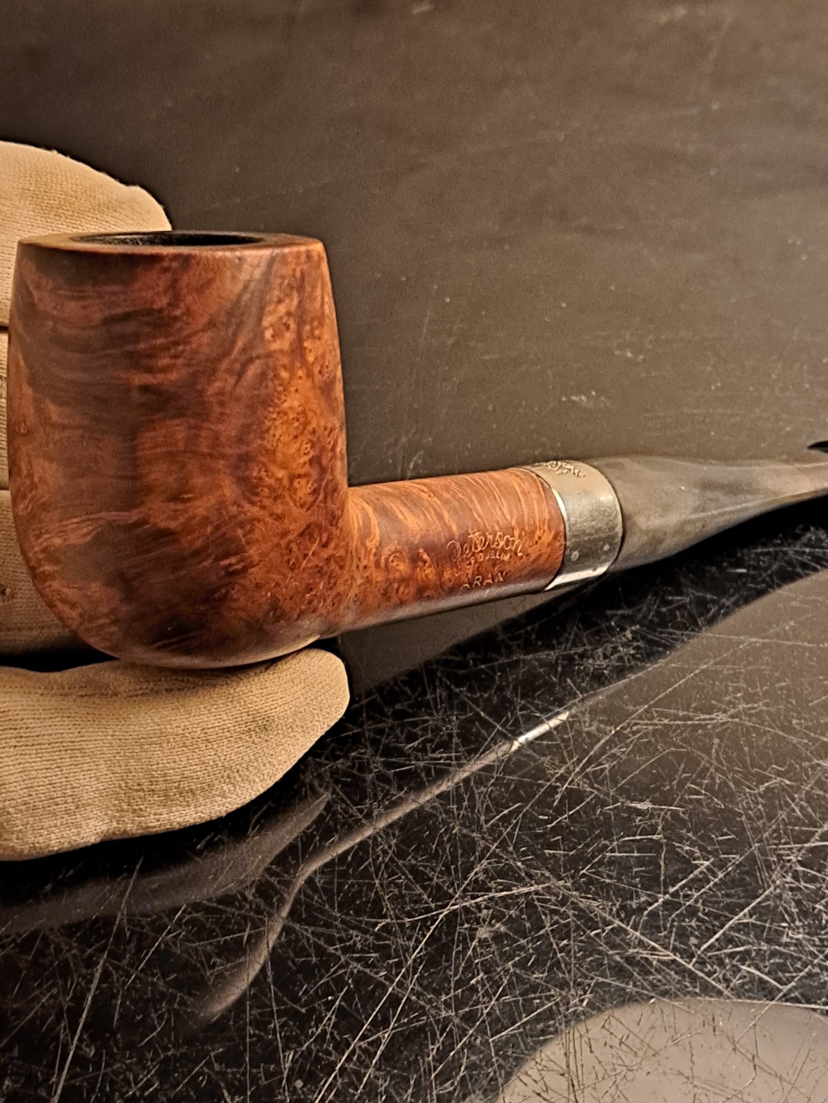 Peterson Estate Pipe Aran 106 Smooth Nickle Mounted