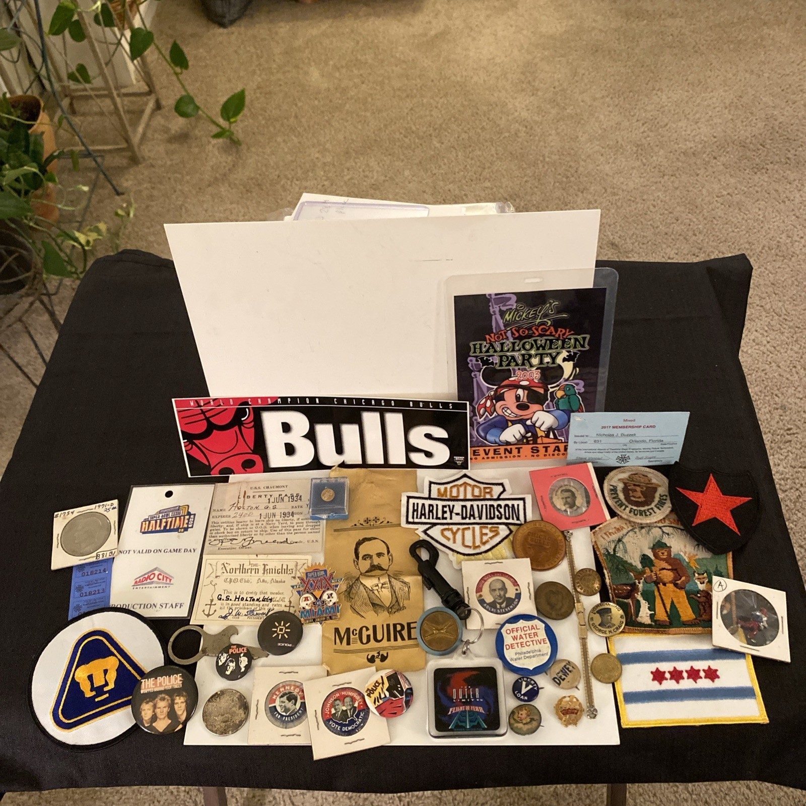 vintage junk drawer lot collectibles SILVER, GOLD, AND GOLD FILLED vintage junk drawer lot collectibles SILVER, GOLD, AND GOLD FILLED