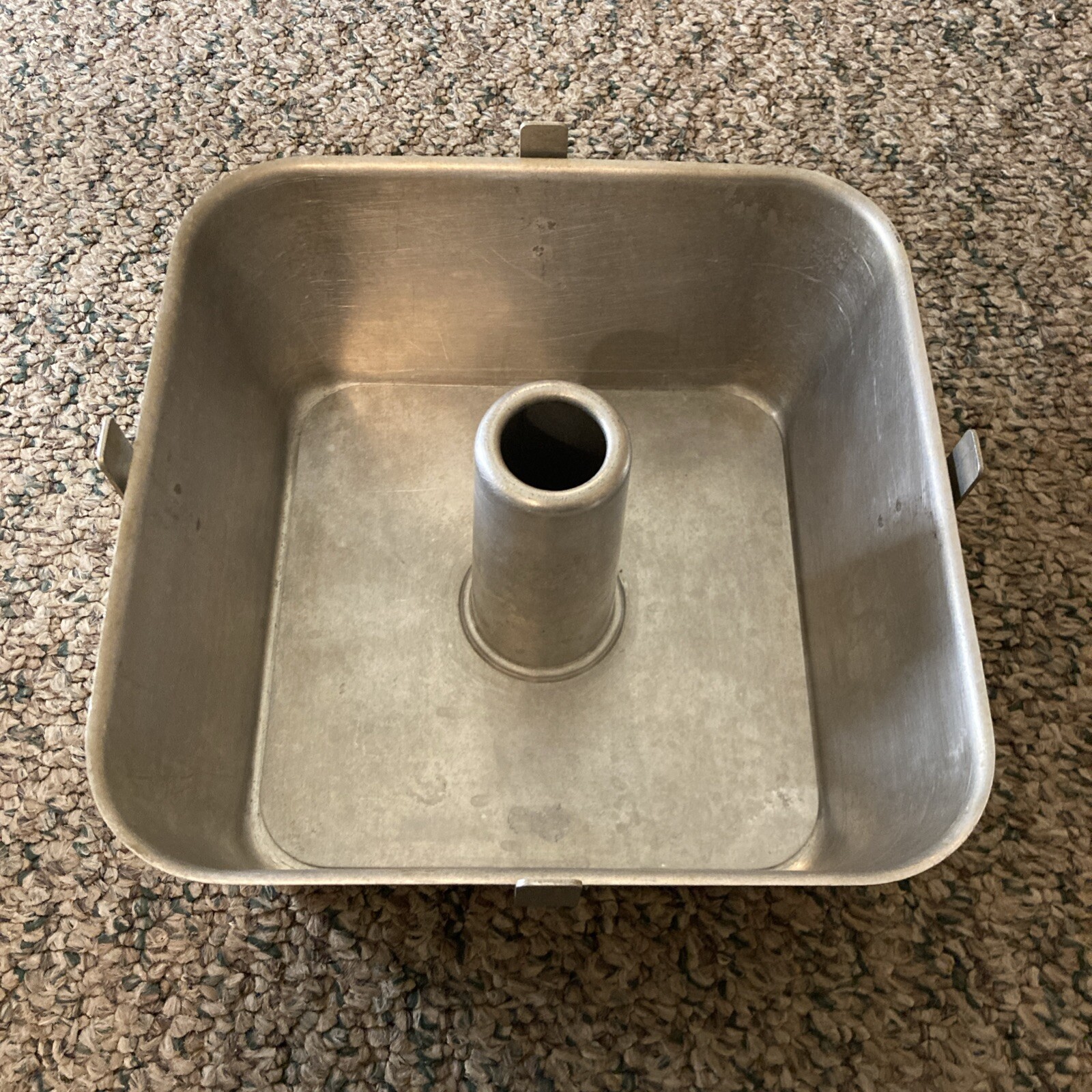 Wear-Ever Square Aluminum Angel Food Cake Pan 9 X 9 Wearever Vintage #2740 Nice