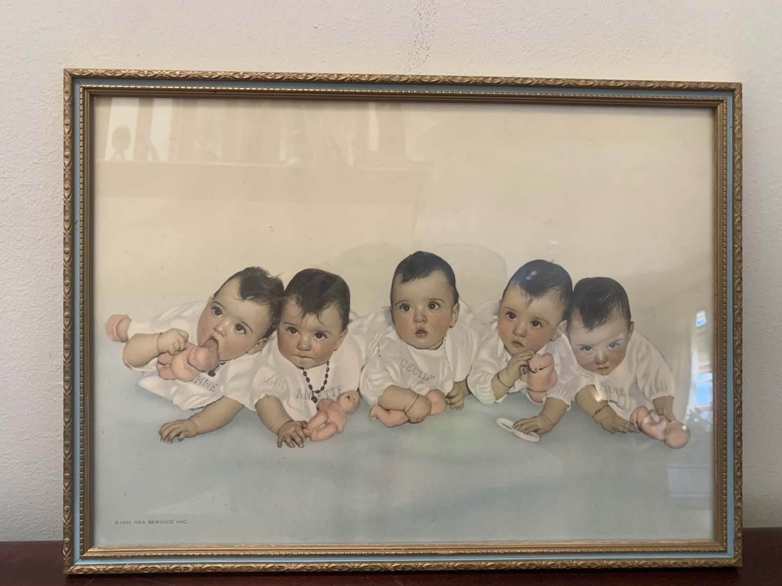 Vintage 1934 Dionne Quintuplets NEA Service Framed Picture 14.5 x 10.5 ST
