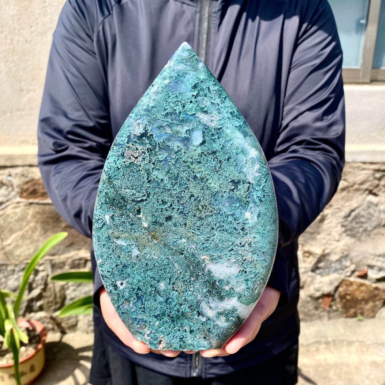 1.9LB Natural agate water grass quartz crystal carving water drop