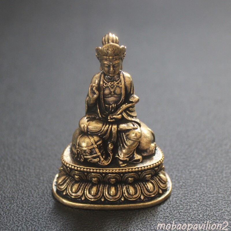 Old The Statue of Bodhisattva Samantabhadra Is Enshrined on A White Elephant