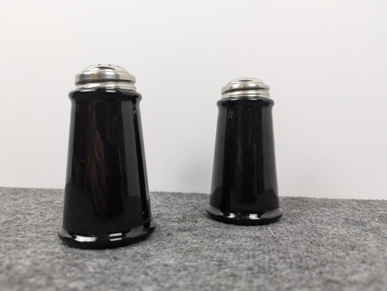 VTG Black Ceramic Salt & Pepper Shakers Halloween Wicca Witch Occult Gothcore