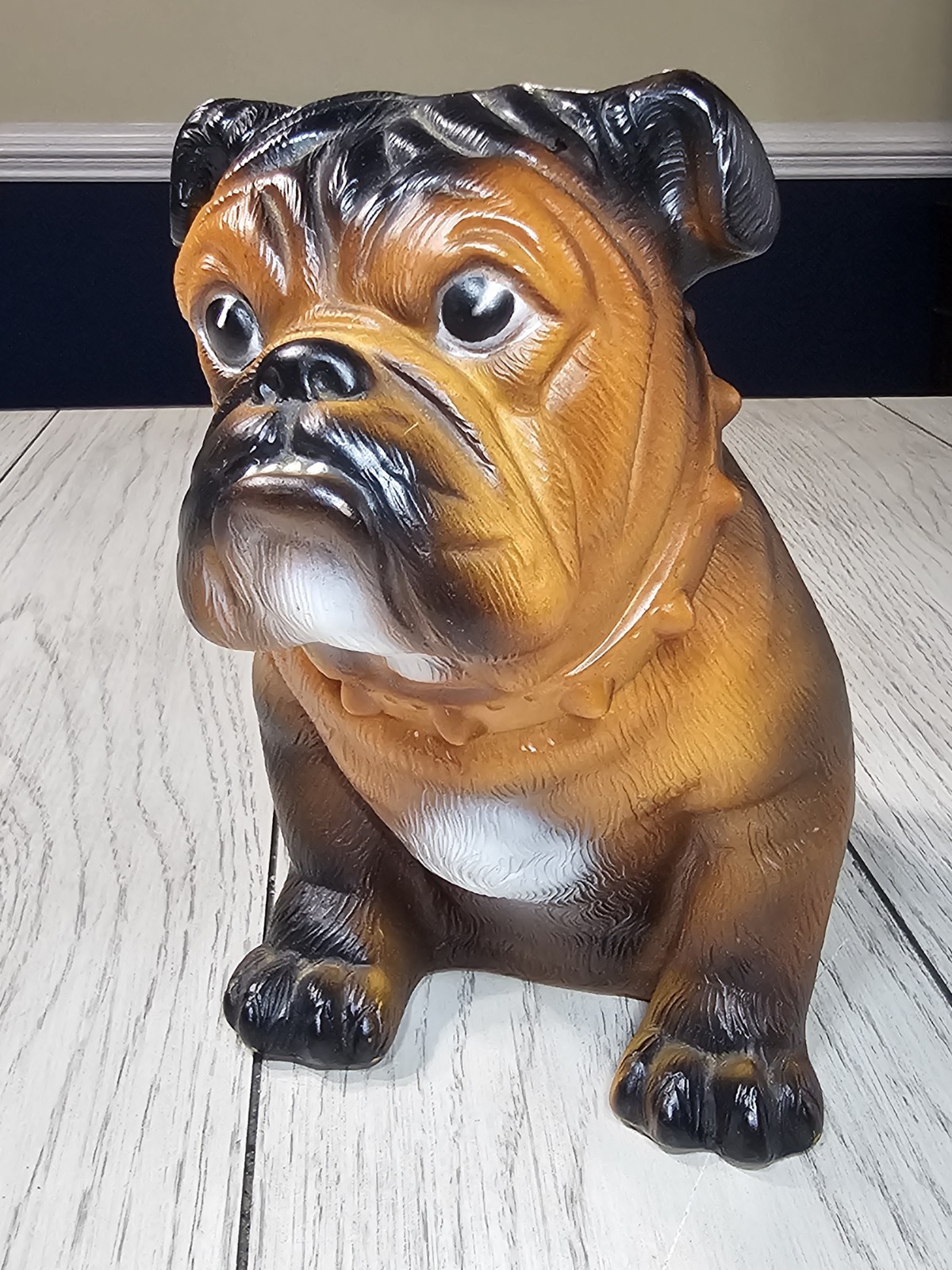 🐶RARE Vintage Mack Trucks Bulldog Dog Plastic Piggy Bank Original PLUG STAMPED