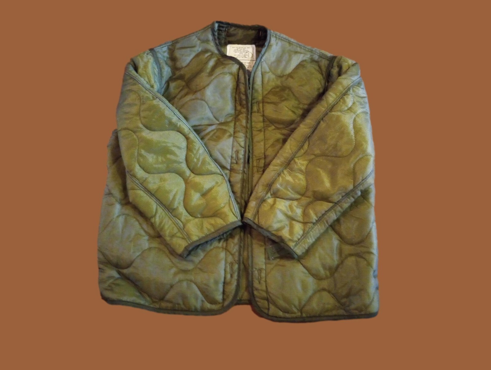 NEW MILITARY ISSUE M-65 FIELD JACKET LINER QUILTED COAT LINER MEDIUM USA MADE NEW MILITARY ISSUE M-65 FIELD JACKET LINER QUILTED COAT LINER MEDIUM USA MADE
