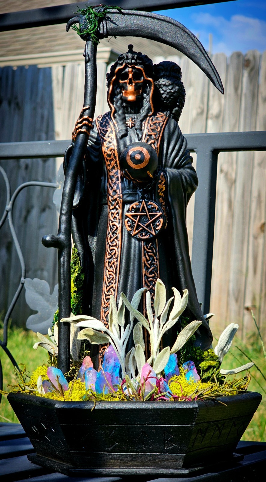 TONANTZIN SANTA MUERTE COATLICUE Santísima Brujería Crystals Yerbas Pagan Wicca