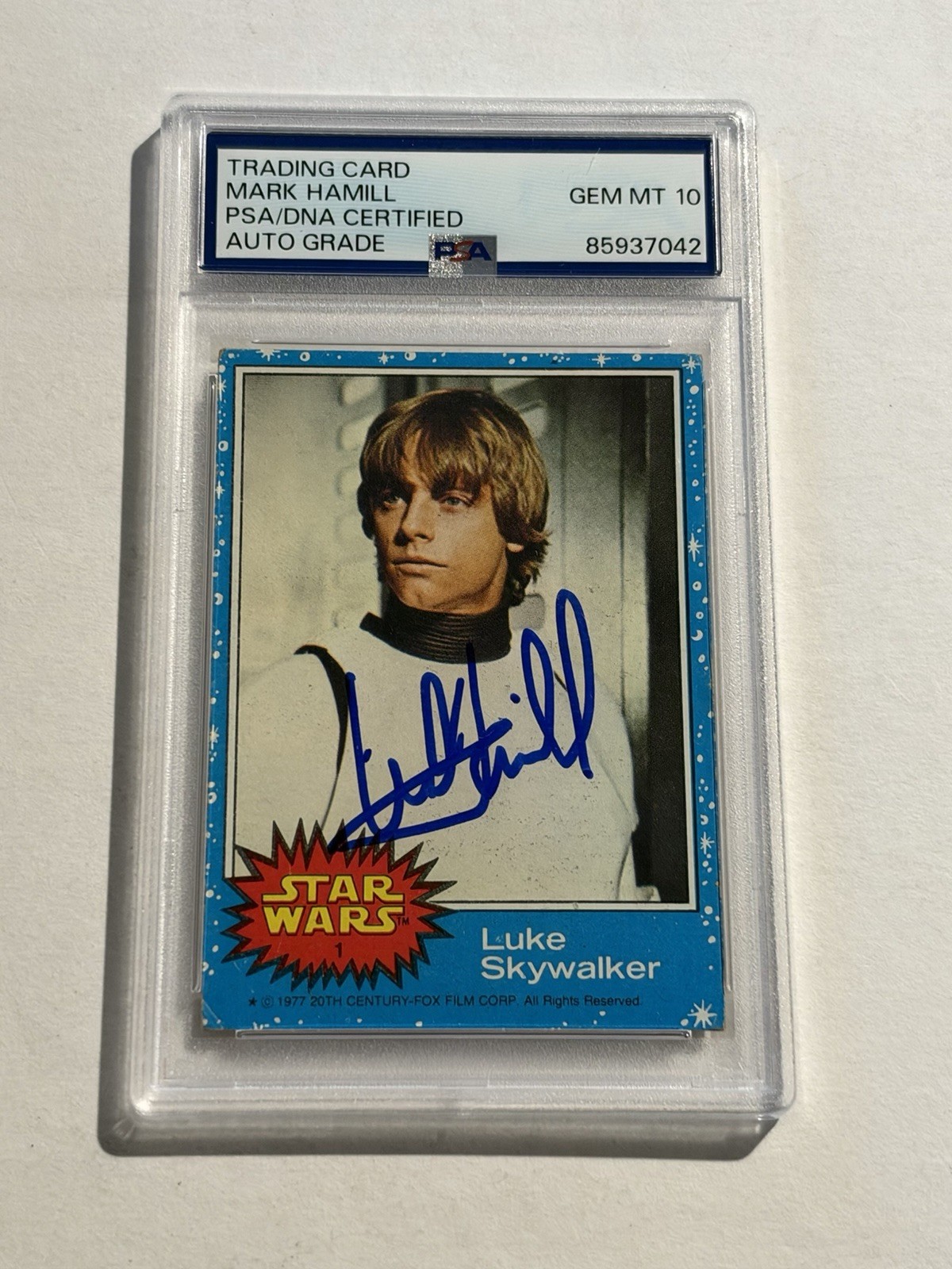 Mark Hamill 1977 Topps Star Wars #1 Luke Skywalker Signed Auto RC Rookie PSA 10