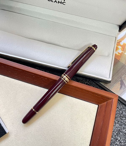 Montblanc Meisterstuck 163 Rollerball Pen Burgundy Red Gold Trim New Gift Box