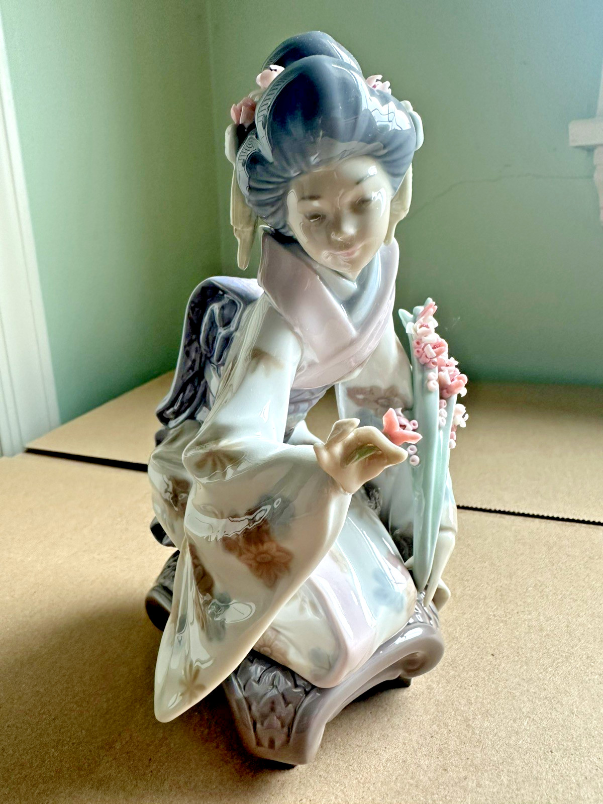 Lladro Kiyoko #1450 Japanese Geisha by Salvador Debon Retired new mint cond. Lladro Kiyoko #1450 Japanese Geisha by Salvador Debon Retired new mint cond.