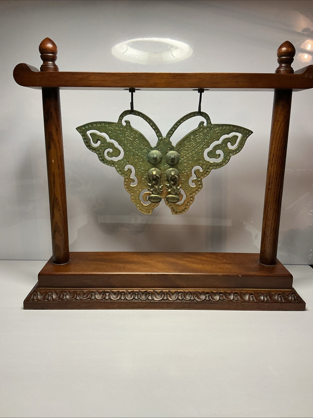Vintage 2002 Bombay Company Wood & Brass Butterfly Gong Asian Decor - “READ”