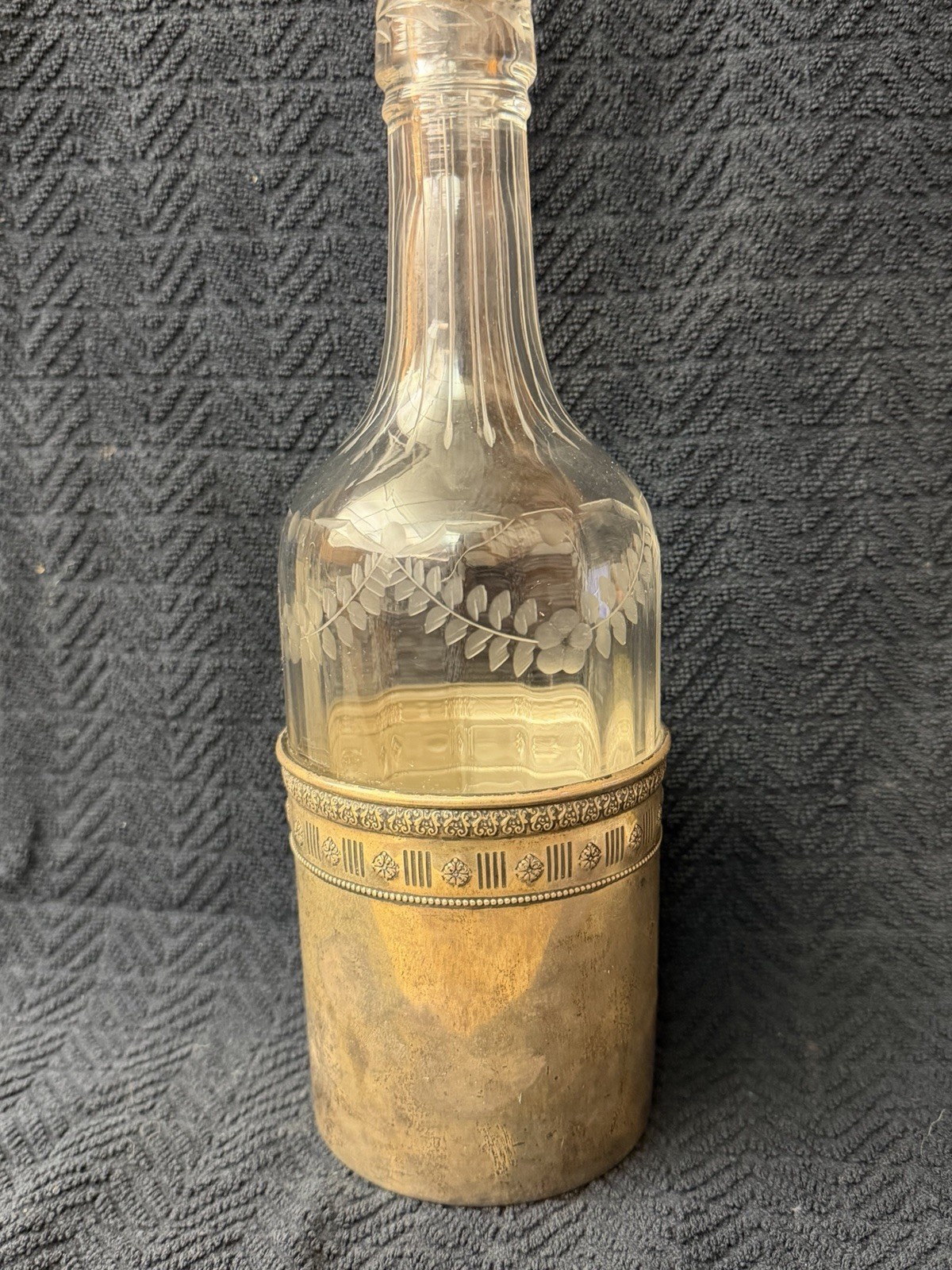 VTG American Etched Glass Decanter Sterling Silver Sleeve/Stopper Manchester MGF VTG American Etched Glass Decanter Sterling Silver Sleeve/Stopper Manchester MGF