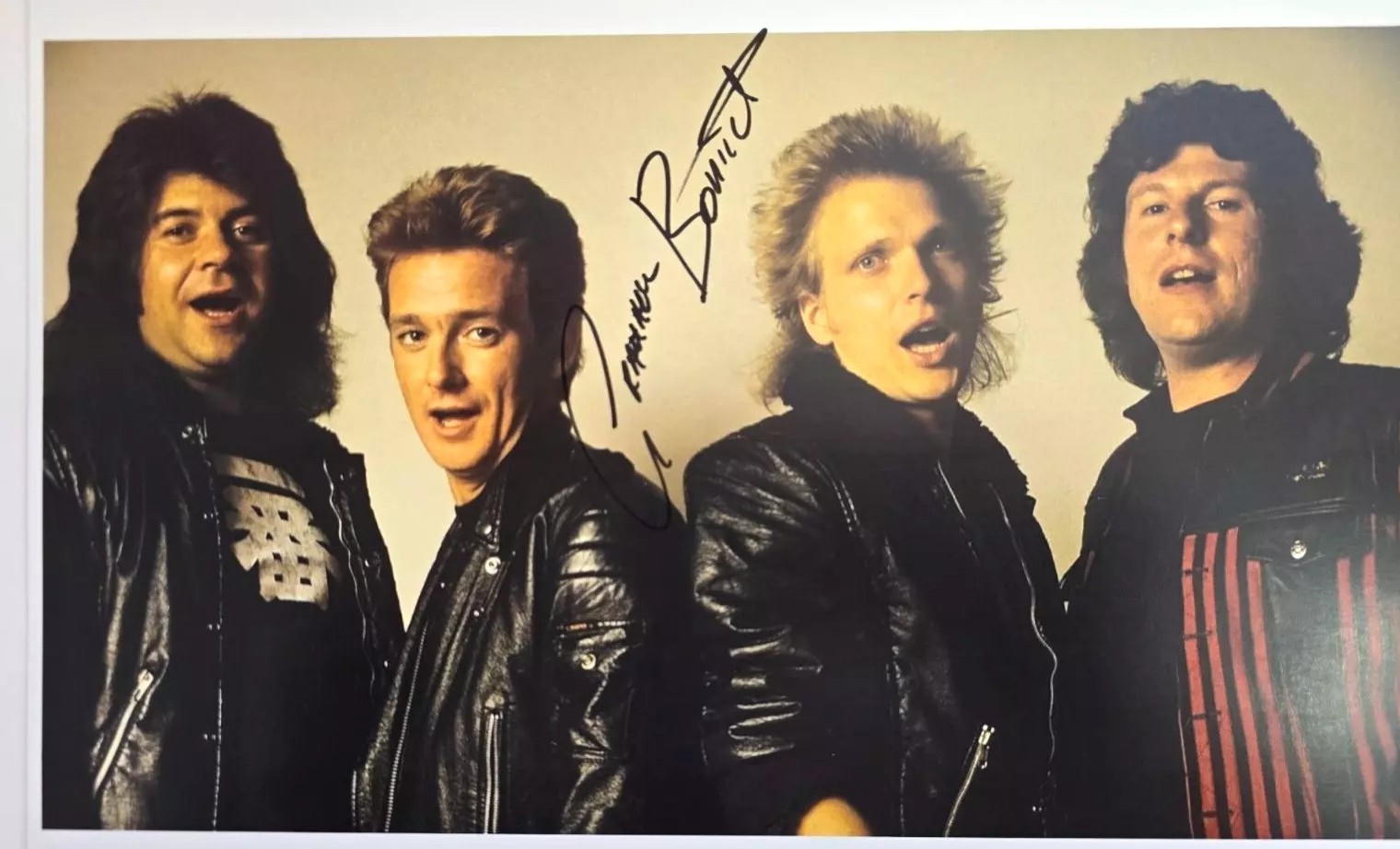 Graham Bonnet Hand Signed presentation A4 on glossy print \ Graham Bonnet Hand Signed presentation A4 on glossy print \