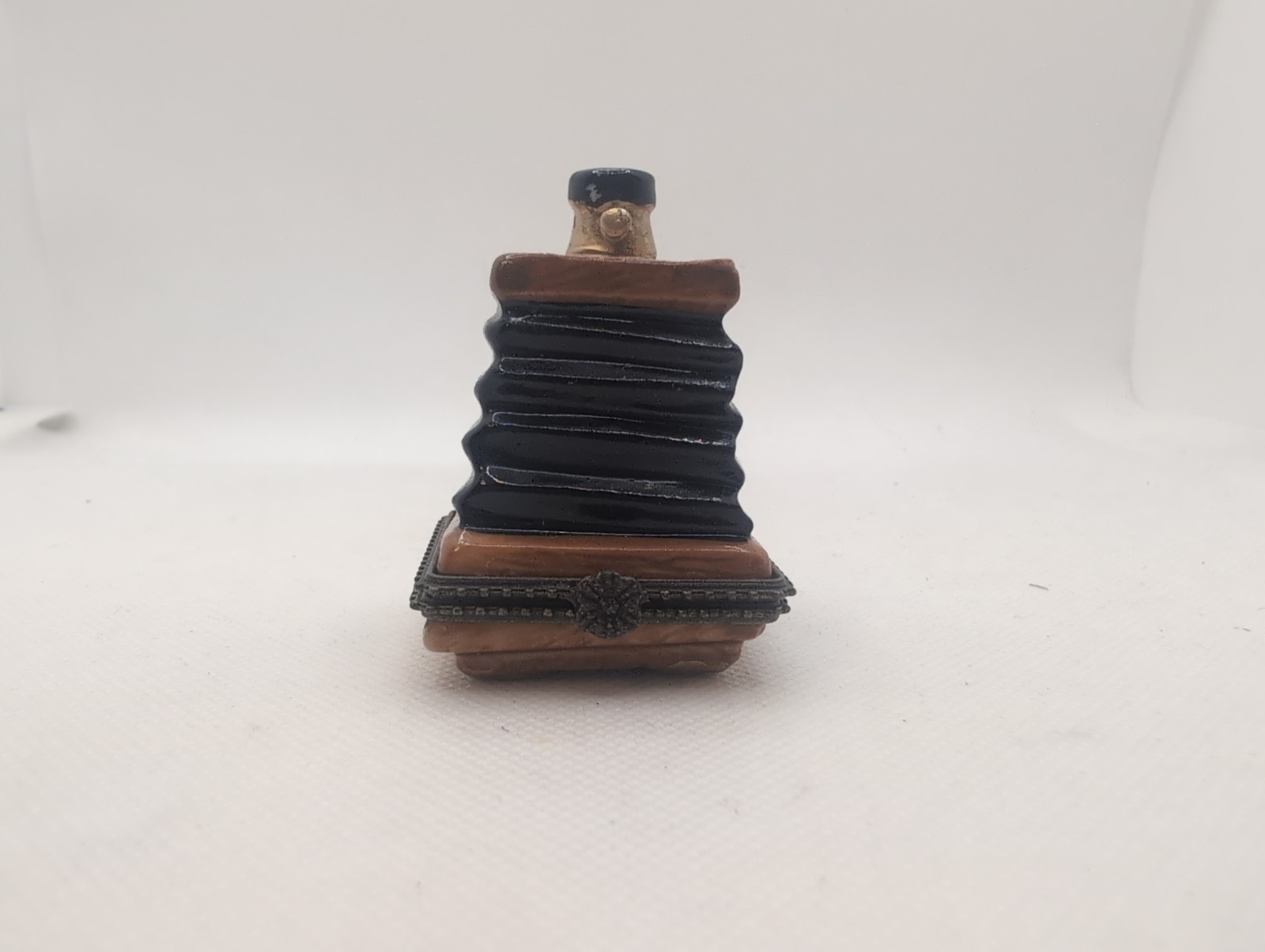Vintage Porcelain Antique Bellows Camera Trinket Box Vintage Porcelain Antique Bellows Camera Trinket Box